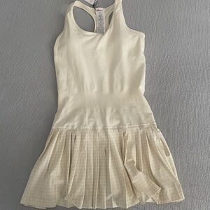Wilson women’s midtown tennis dress